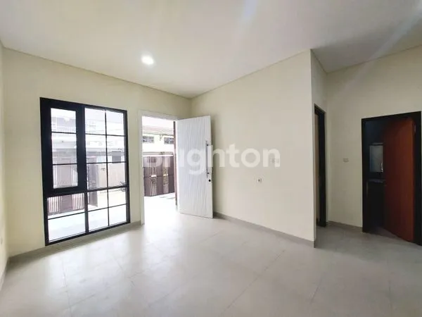 image RUMAH SUNRISE GARDEN JAKARTA BARAT, NEW BRAND (7)