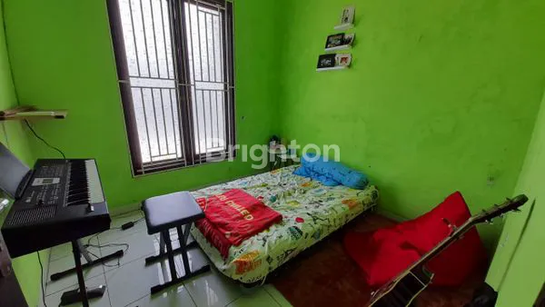 image RUMAH 2LT SIAP HUNIFURNISHEDDEKAT TRANSMART DAN ALUN ALUN KOTA SIDOARJO (7)