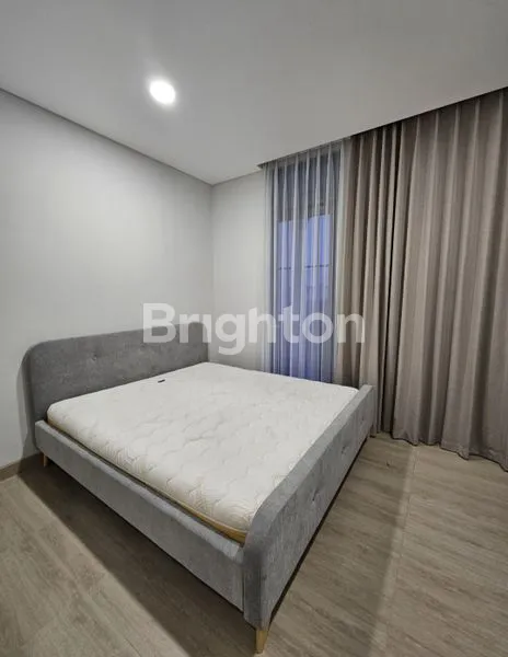 image RUMAH AETHER FURNISH GREENWICH BSD CITY (8)