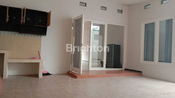 image RUMAH  FURNISH DI PERMATA JINGGA MALANG (7)