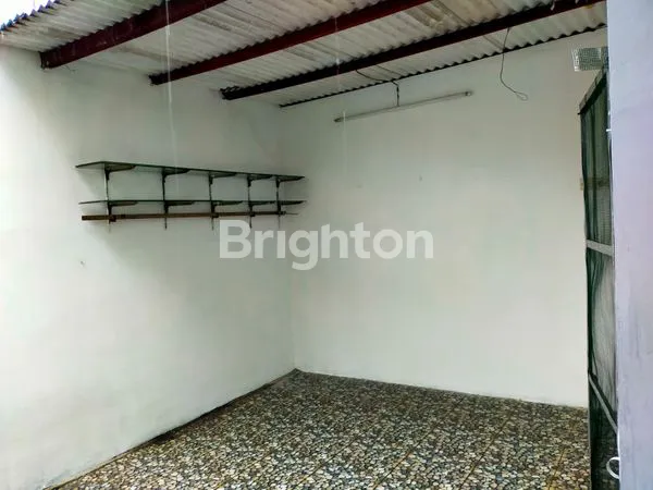 image CLUSTER EKSKULIF 2 LANTAI SEMI FURNISHED GENTAN RAYA (6)