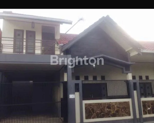 image RUMAH 2 LANTAI, FURNISHED LENGKAP, DEKAT FASILITAS (2)