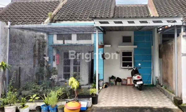 image RUMAH 2 LANTAI ASRI DAN NYAMAN DAERAH KLAYATAN 3 KOTA MALANG (1)