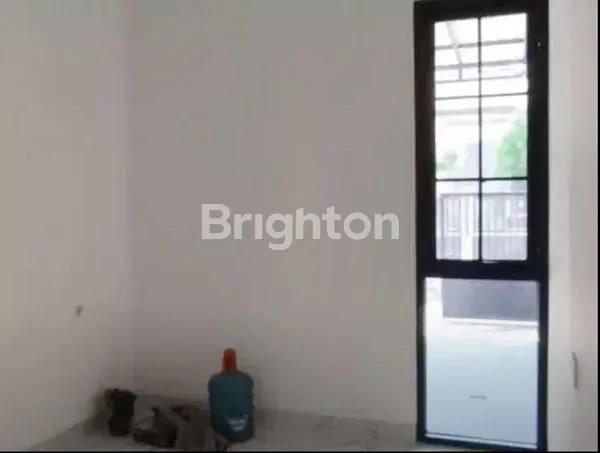 image RUMAH BARU 2 LANTAI SEMOLOWARU MERR KLAMPIS MODERN MINIMALIS (2)