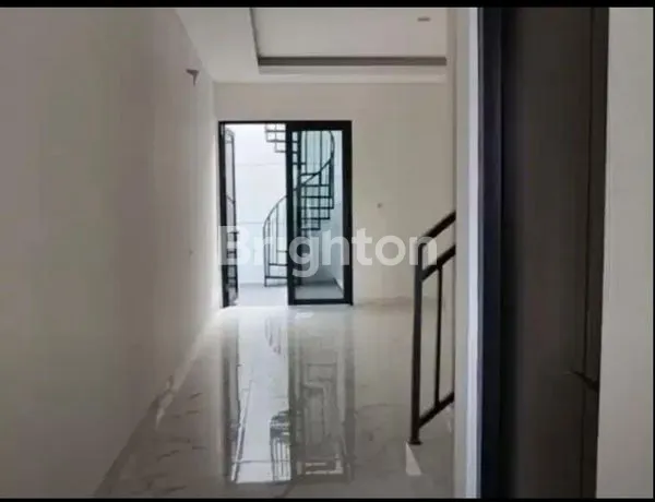 image RUMAH BARU 2 LANTAI SEMOLOWARU MERR KLAMPIS MODERN MINIMALIS (7)