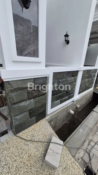 image ARAYA 2 SBY AMERICAN MINIMALIS NEW CIAMIK SISA 1 UNIT AJA, PARKIRAN LUAS (4)