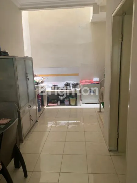 image RUMAH 3 LANTAI DI TANJUNG DUREN, JAKARTA BARAT (5)