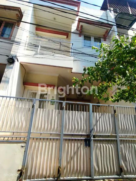 image RUMAH 3 LANTAI DI TANJUNG DUREN, JAKARTA BARAT (1)