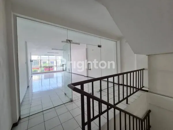 image DISEWAKAN RUKO SIAP PAKAI RMI NGAGEL JAYA STRATEGIS  (6)