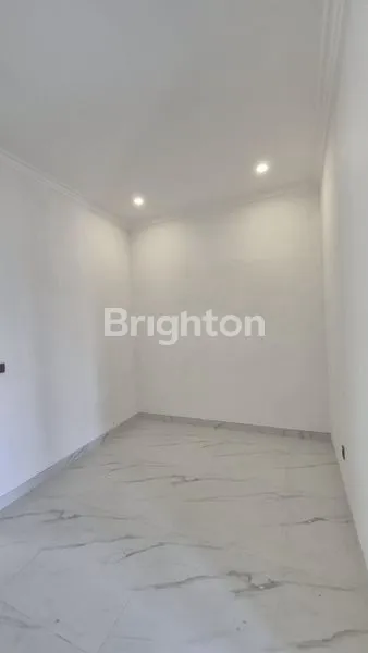 image ARAYA 2 BOULEVARD JALAN KEMBAR AMERICAN STYLE MINIMALIS BARU GRESS  (5)