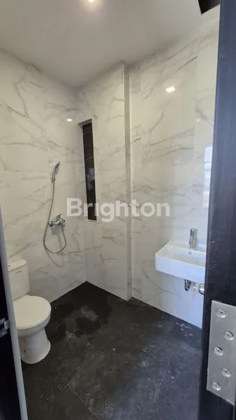 image ARAYA 2 BOULEVARD JALAN KEMBAR AMERICAN STYLE MINIMALIS BARU GRESS  (4)