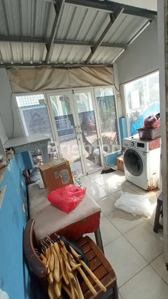 image DIJUAL RUMAH USAHA DENGAN RUANG KANTOR DI DEPAN LINGKUNGAN ISLAMI (2)