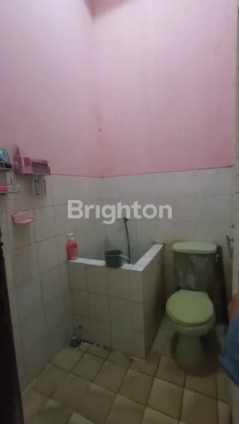 image DIJUAL RUMAH USAHA DENGAN RUANG KANTOR DI DEPAN LINGKUNGAN ISLAMI (8)