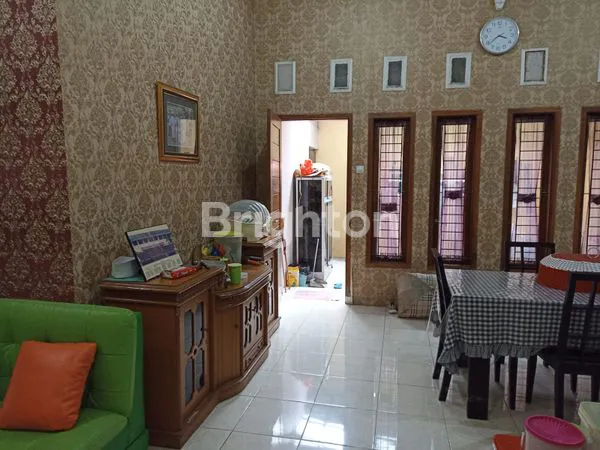 image RUMAH 2 LANTAI AREA BURING,SELANGKAH KE GOR,15 MENIT KE EXIT TOL MADYOPURO, (8)