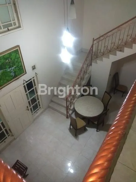 image RUMAH BAGUS SEMI FURNISH DI CIMANGGIS DEPOK (2)