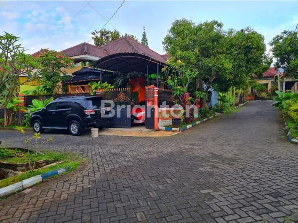 image DIJUAL RUMAH HOOK DENGAN LINGKUNGAN DAN KONSEP BALI YANG ASRI DAN TENANG  (1)