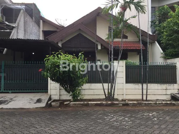 RUMAH DIJUAL DI VILLA KELAPA DUA
