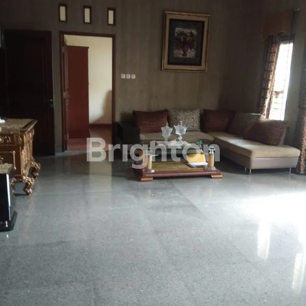 image RUMAH MEWAH JATIBENING, KOLAM RENANG & FULL FURNISHED (5)