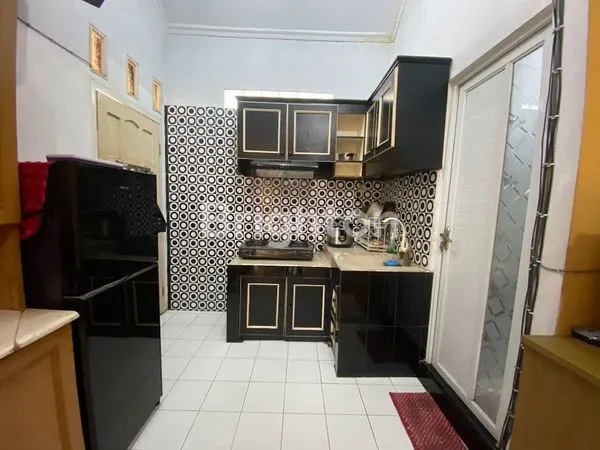 image DIJUAL RUMAH SECONDA (8)