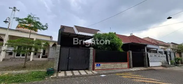 image RUMAH KOS PUTRI KENDALSARI KALPATARU MALANG (1)