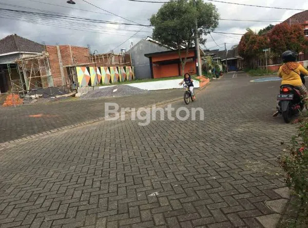 image RUMAH KOS PUTRI KENDALSARI KALPATARU MALANG (2)