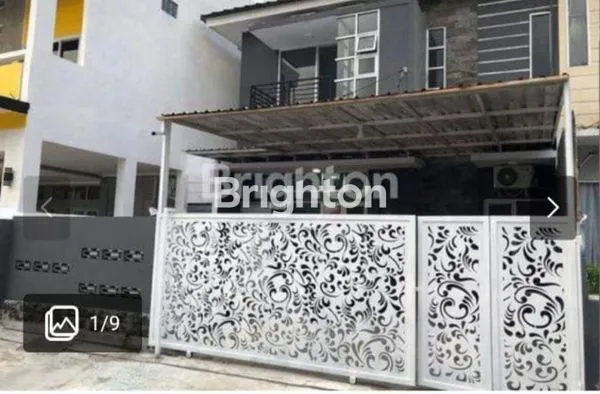 image RUMAH 2 LANTAI MINIMALIS MODERN DI PERUMAHAN ELITE (1)