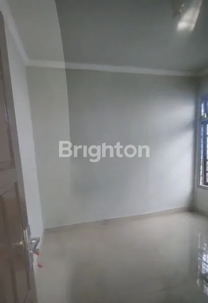 image RUMAH SEWA PUSAT KOTA PARIS 2 DIKELILINGI FASILITAS UMUM (5)