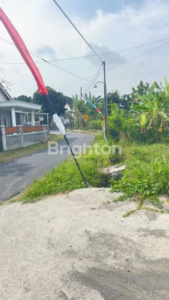 image TANAH DAN GUDANG LUAS 925M² DI GODEAN SLEMAN (3)