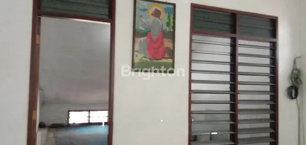 image RUMAH TERAWAT SIAP HUNI DI KUPANG BARU SURABAYA BARAT (7)