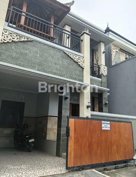 image RUMAH 2 LANTAI 3 KT DI GATOT SUBROTO TIMUR (1)