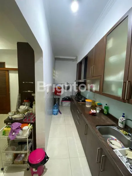 image RUMAH 2,5 LANTAI DI KOMPLEK DPR RI 2 MERUYA SELATAN – DEKAT TOL JORR & KAMPUS MERCU BUANA (2)