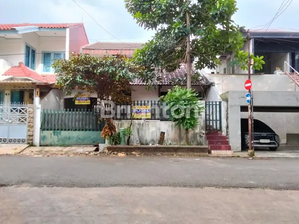 RUMAH STRATEGIS DI BINTARO JAYA, LT 181M²