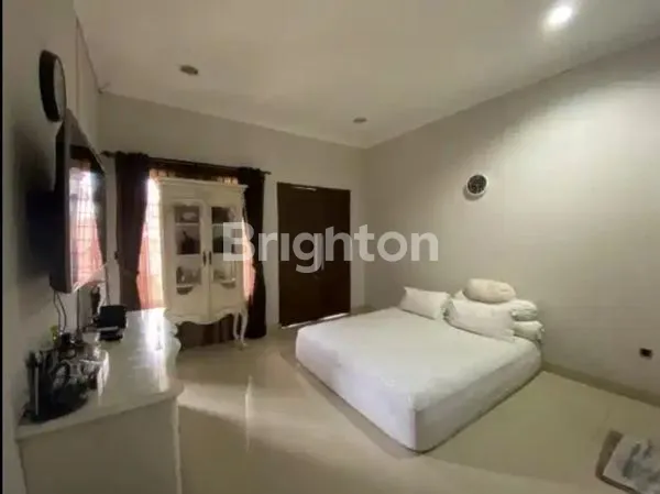 image RUMAH 2 LANTAI SEMI FURNISHED DI RAWA SIMPRUG,  KEBAYORAN LAMA JAKARTA SELATAN. (4)