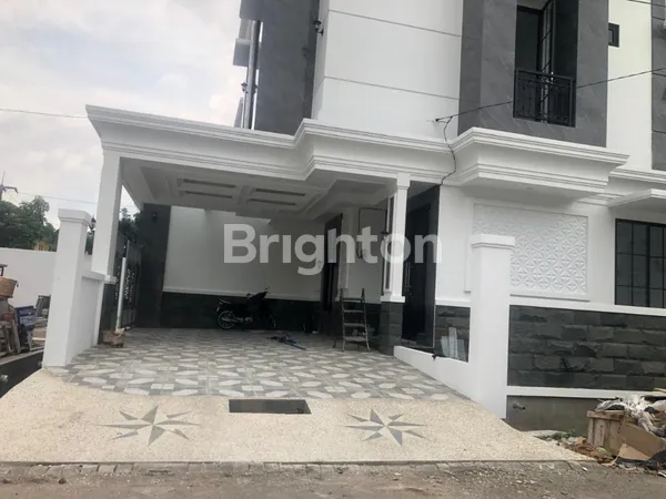 Gambar Property HIDUP KONTEMPORER DIMULAI DI SINI! ARAYA 2 - MINIMALIS MODERN TERBAIK