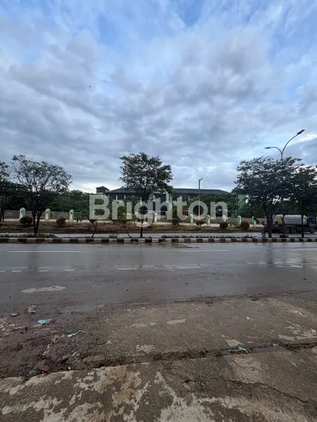 image DISEWAKAN RUKO 3 LANTAI DI JL. H.A.M.M RIFADDIN , SAMRINDA SEBRANG (3)