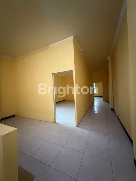 image DISEWAKAN RUKO 3 LANTAI DI JL. H.A.M.M RIFADDIN , SAMRINDA SEBRANG (6)