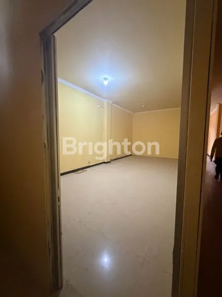 image DISEWAKAN RUKO 3 LANTAI DI JL. H.A.M.M RIFADDIN , SAMRINDA SEBRANG (7)