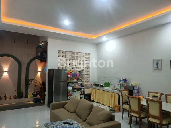 image RUMAH SEMI FURNISH 2 LANTAI MINIMALIS MODERN DI KAYU MANIS RESIDENCE BOGOR (5)