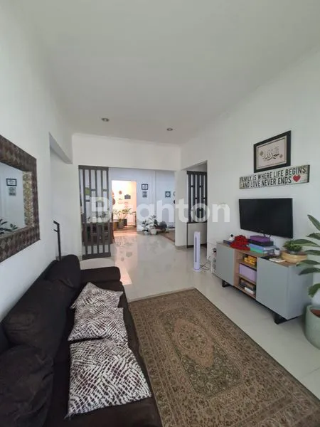 image RUMAH 2 LT RAPI SIAP HUNI DI GRAHA RAYA TANGERANG (2)