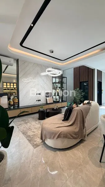 image DIJUAL RUMAH SIAP HUNI DI GRAHA FAMILLI (8)