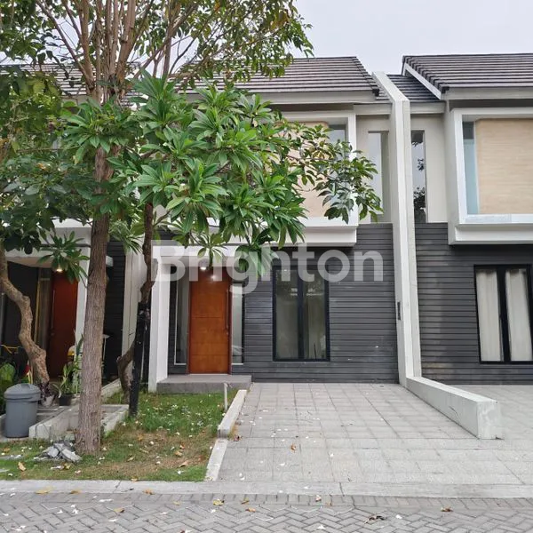 image DISEWAKAN RUMAH 2 LANTAI DI NORTHWEST LAKE (1)