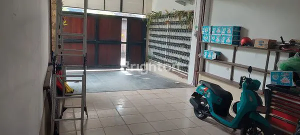 image DIJUAL CEPAT! RUMAH SUPER LUAS 5 KAMAR TIDUR FULLY FURNISHED DI JALAN TUKAD CITARUM PANJER RENON (4)