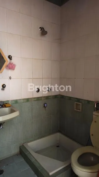 image RUMAH 2 LANTAI DI PESONA KHAYANGAN (7)