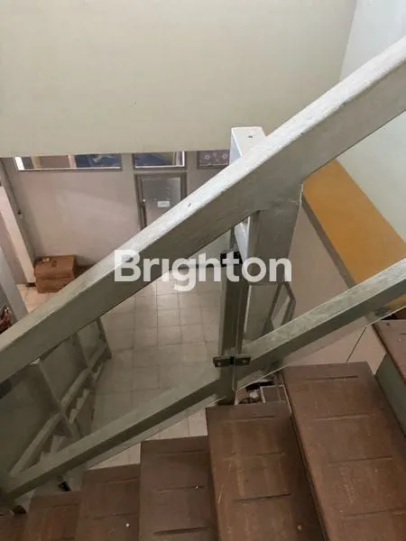 image DIJUAL CEPAT DIBAWAH PASARAN RUKO POSISI STRATEGIS DI SIRADJ SALMAN - SAMARINDA. (5)