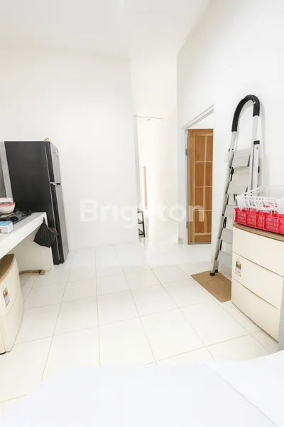 image ELUANG TERBAIK 2025! RUMAH FULLY FURNISHED SIAP HUNI (5 KT) DI CIKUPA — HARGA DI BAWAH 500 JUTA! (8)