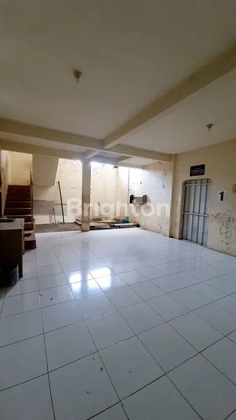image 2 RUKO JEJER 2 LANTAI (KE BAWAH / BASEMENT) DEKAT PEMANDIAN KEN DEDES SINGOSARI (7)