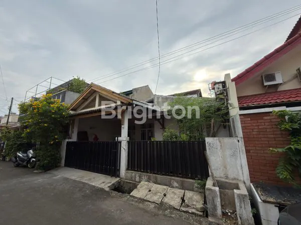 image DIJUAL CEPAT RUMAH DI CIPUTAT (2)