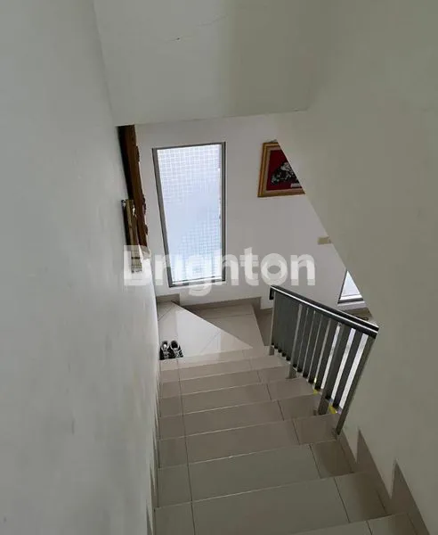image DIJUAL RUMAH MODERN 2 LANTAI DIKAWASAN STRATEGIS DAN BISNIS DI GALAXY BEKASI KOTA (3)