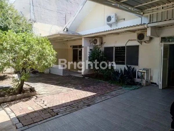 image RUMAH TERAWAT 1 LANTAI NYAMAN TENANG DI KUPANG BARU SURABAYA BARAT (2)