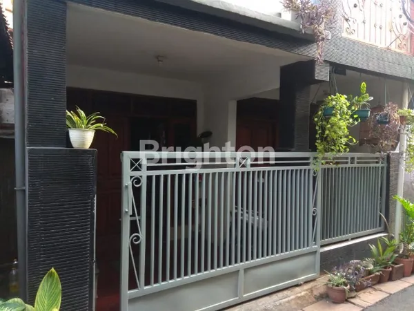 image RUMAH DI PESANGGRAHAN LOKASI STRATEGIS DAN BEBAS BANJIR (2)